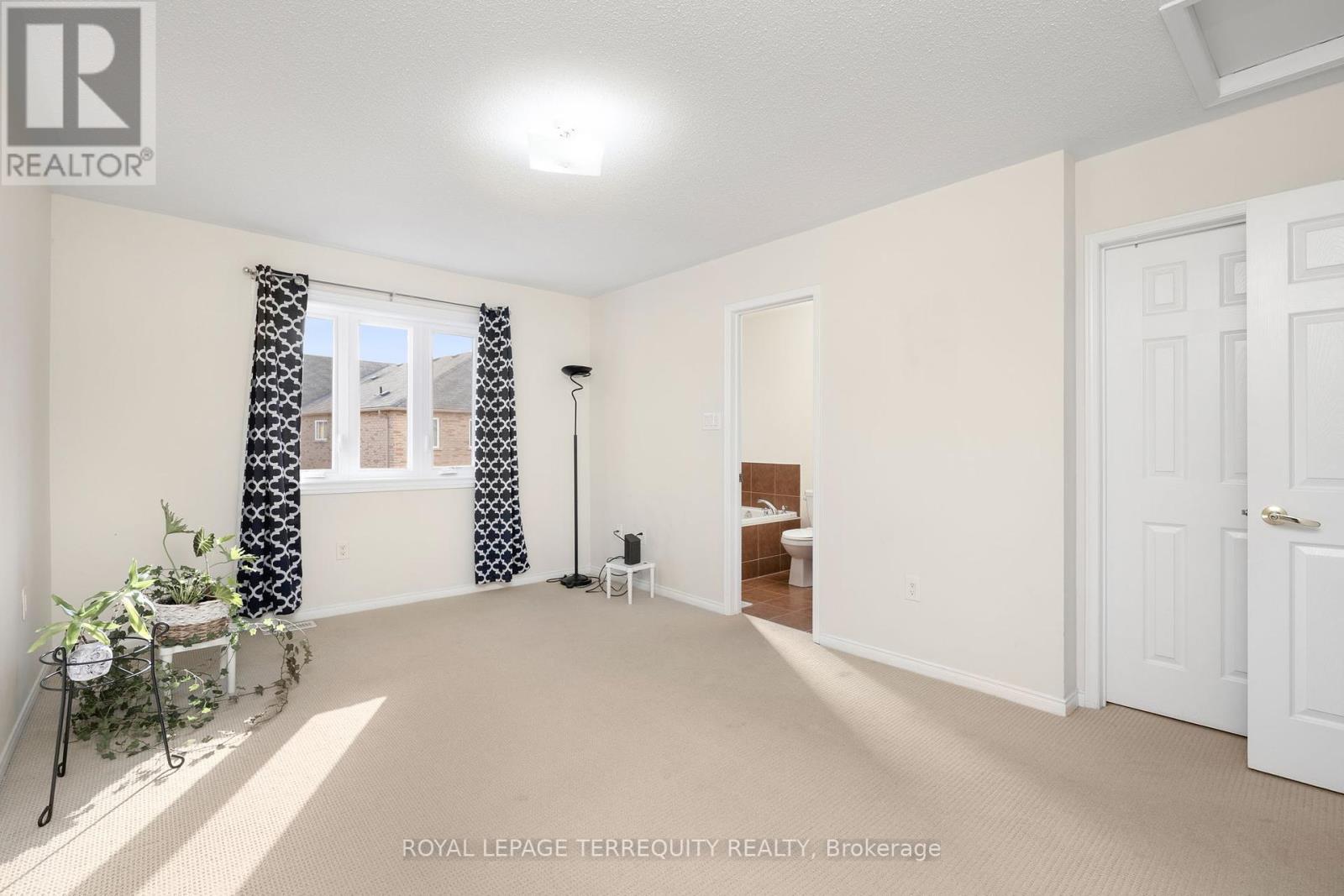 5182 Angel Stone Drive, Mississauga, Ontario  L5M 0L4 - Photo 19 - W12159613