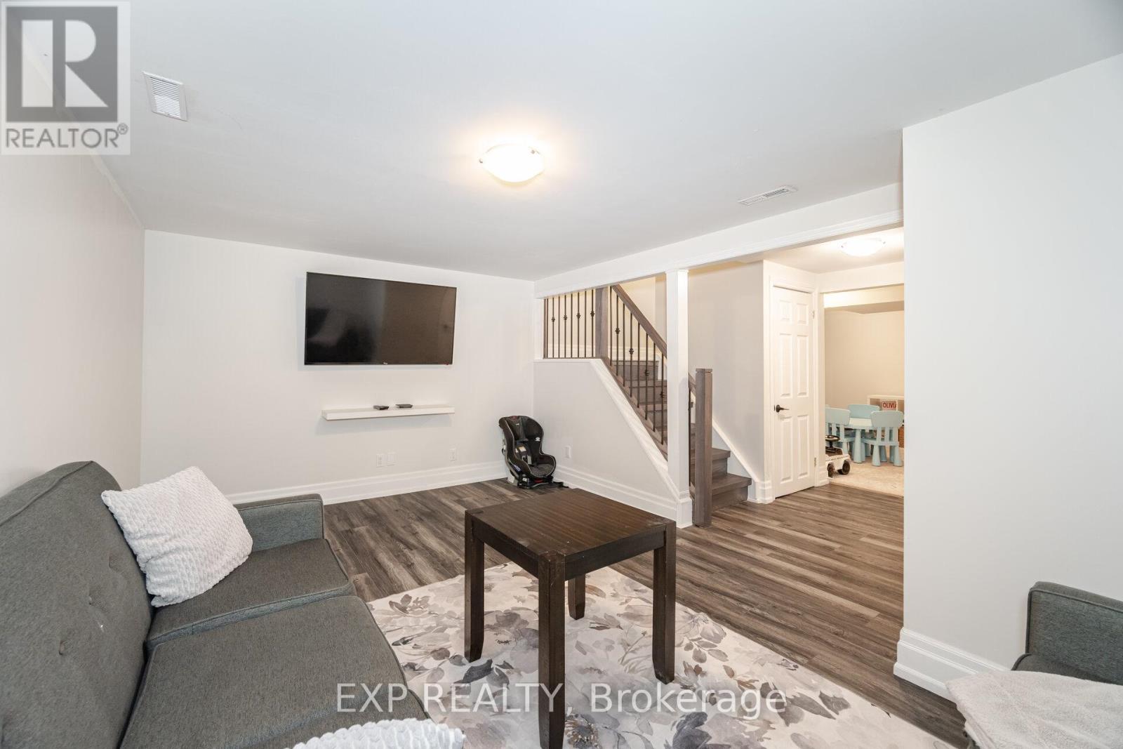 384 Daralea Heights, Mississauga, Ontario  L5A 3H6 - Photo 27 - W12159672