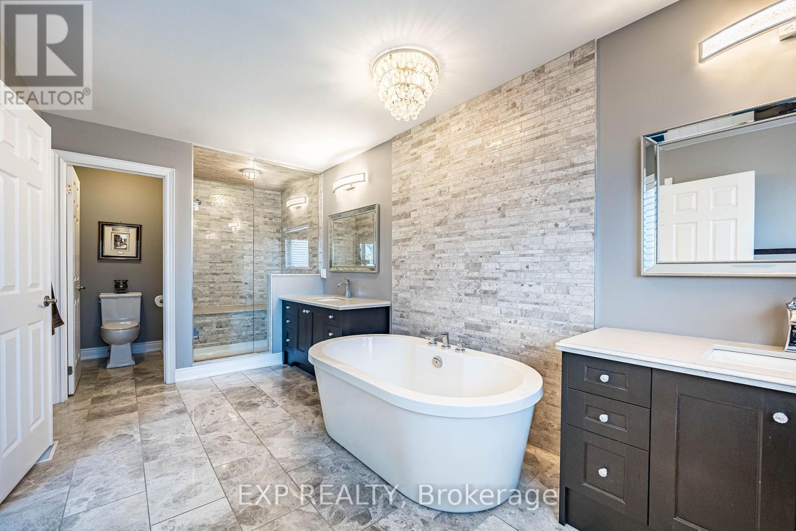 2465 Village Common Street, Oakville, Ontario  L6M 0S2 - Photo 27 - W12159698