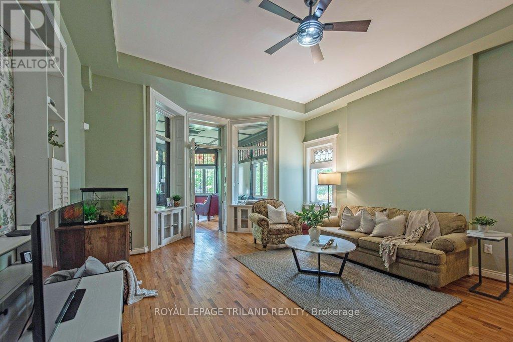 Photo 3 of 25 for 3 - 49 Ridout Street S