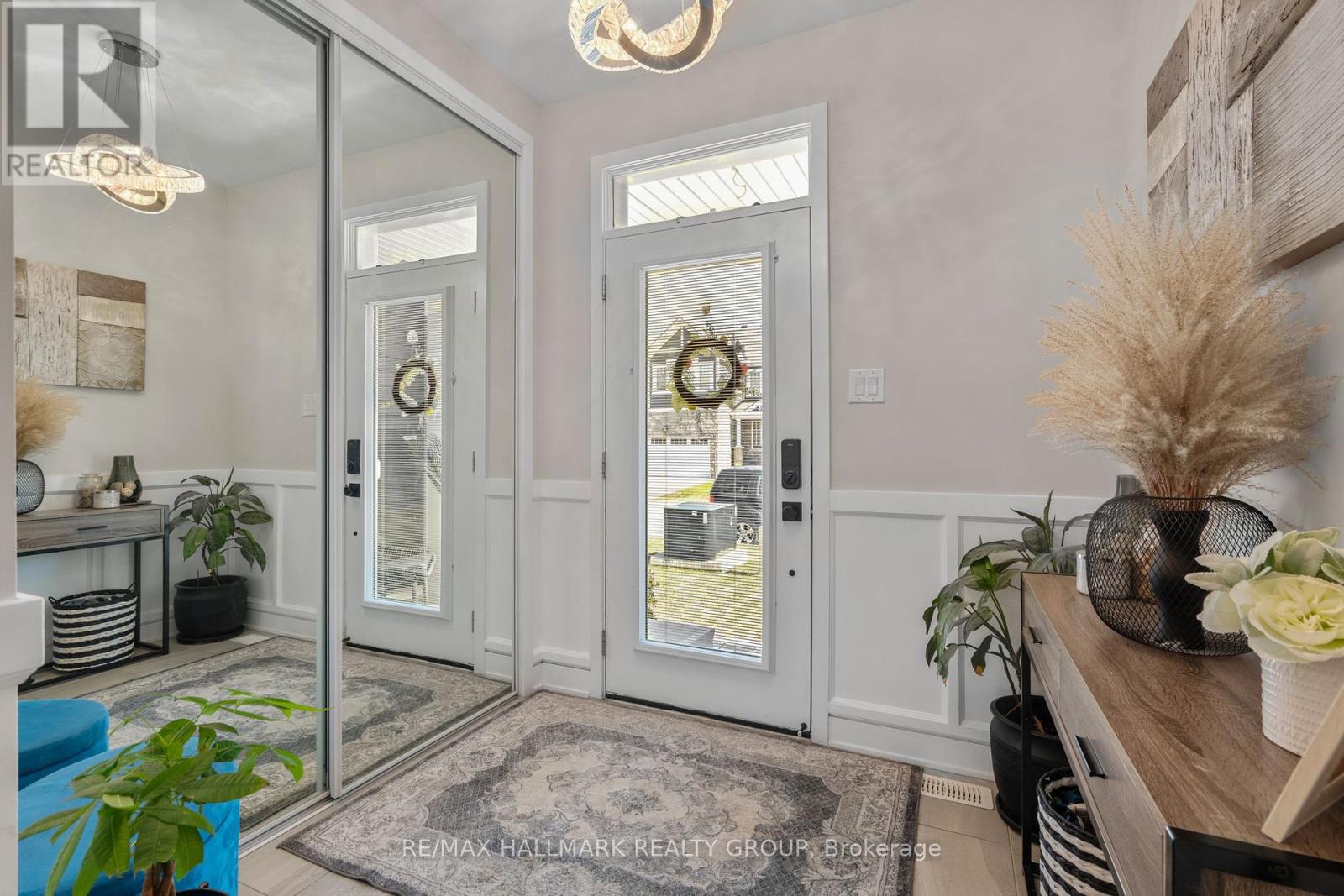 1015 Keeper Heights, Ottawa, Ontario  K0A 2Z0 - Photo 3 - X12159801
