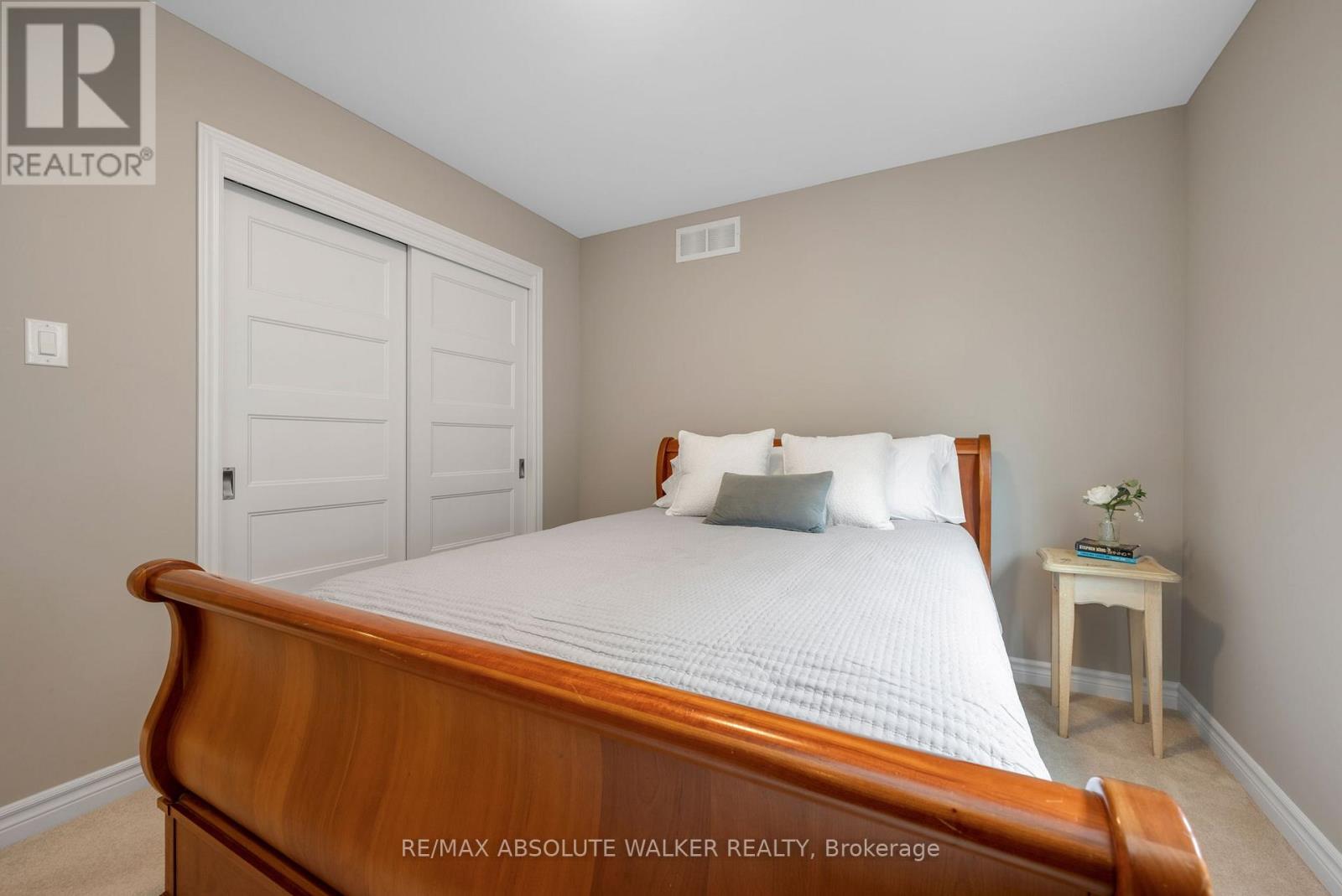 643 Rockrose Way, Ottawa, Ontario  K1T 0K6 - Photo 28 - X12159854