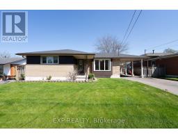 402 KERMAN AVENUE, Grimsby, Ontario