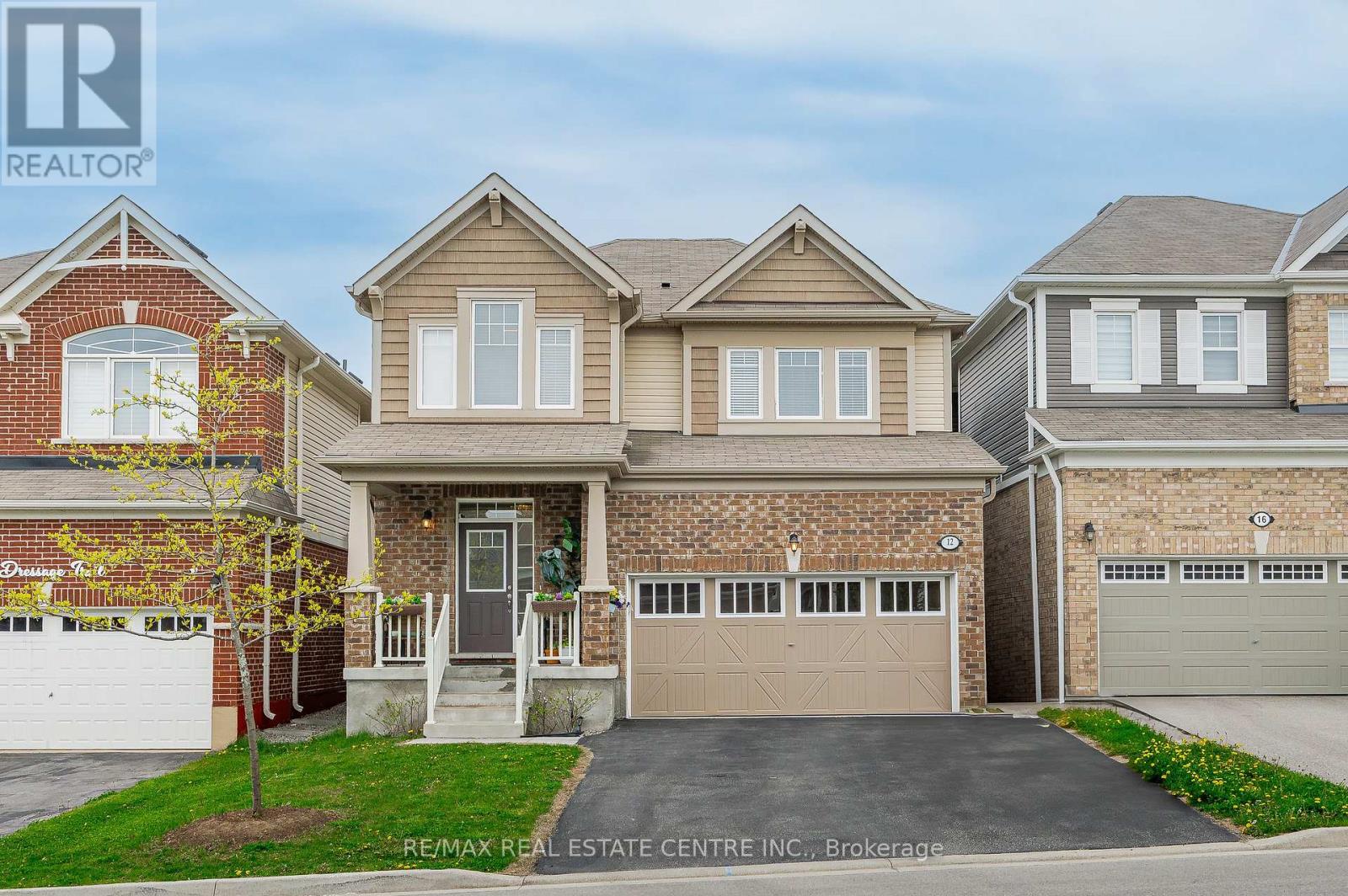 12 DRESSAGE TRAIL, Cambridge, Ontario