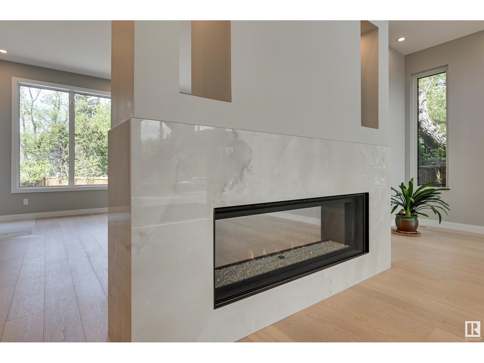 Property at 9832 142 ST NW image 4