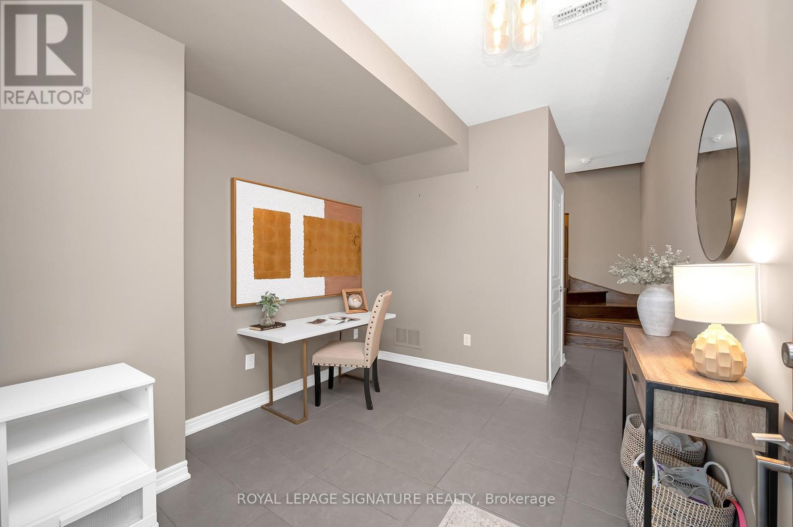 Property at 29 - 215 DUNDAS STREET E image 4