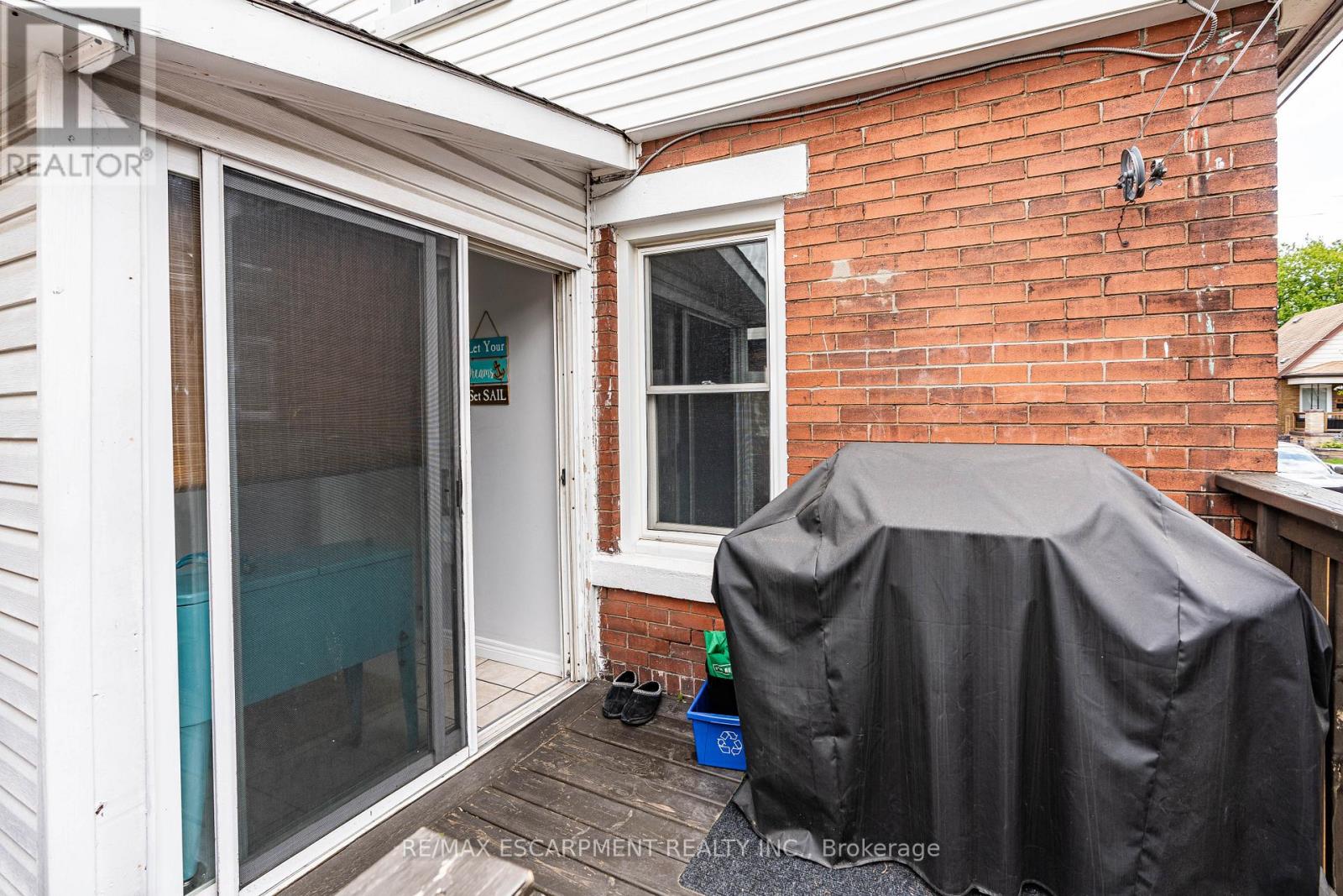 86 Graham Avenue S, Hamilton, Ontario  L8K 2M3 - Photo 38 - X12159601