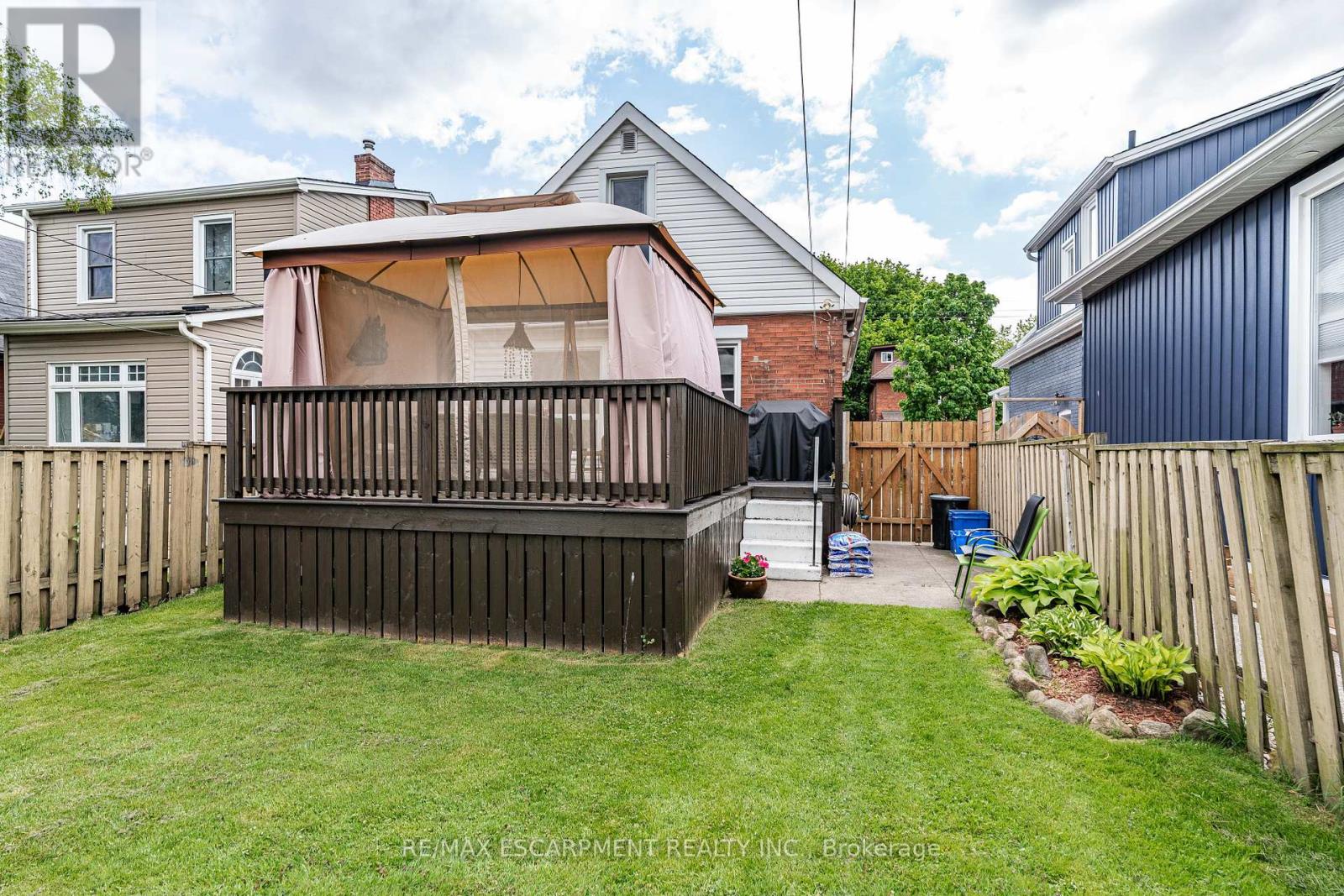 86 Graham Avenue S, Hamilton, Ontario  L8K 2M3 - Photo 42 - X12159601