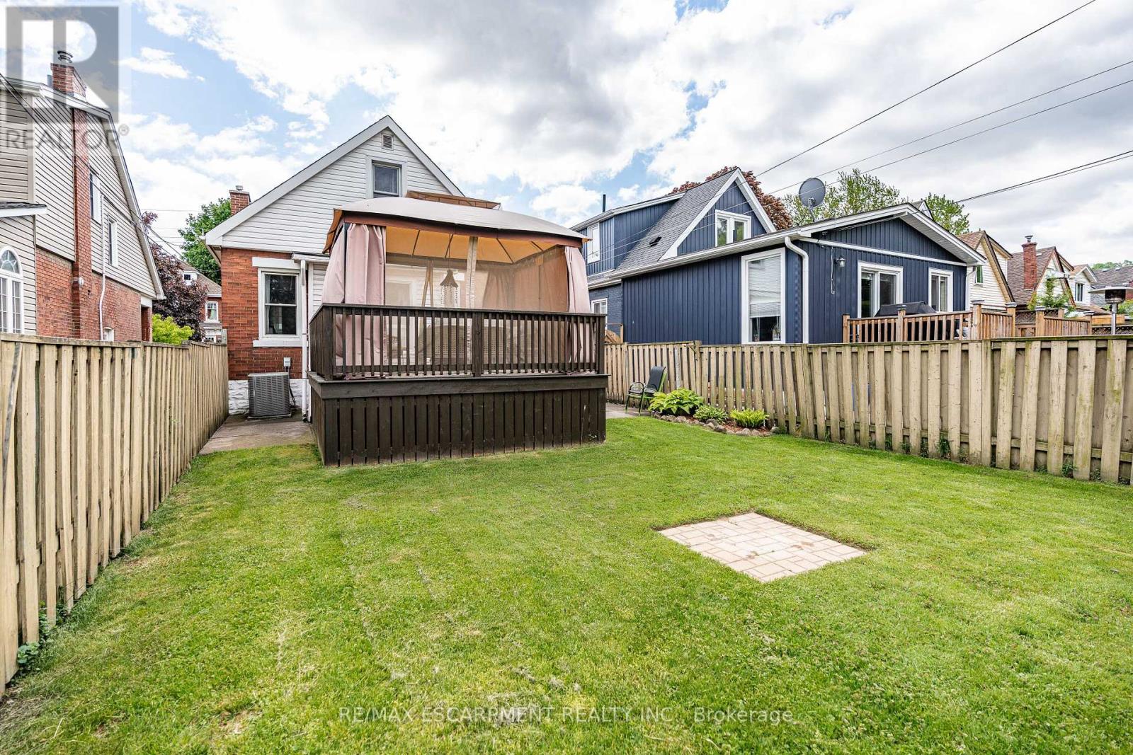 86 Graham Avenue S, Hamilton, Ontario  L8K 2M3 - Photo 45 - X12159601