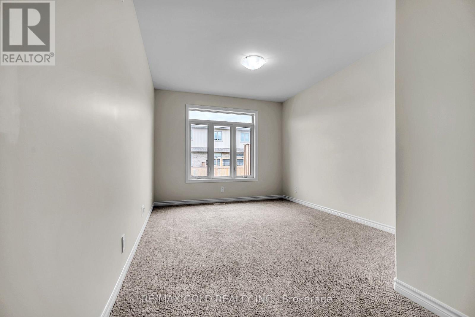 92 Athabaska Drive, Belleville, Ontario  K8N 0T2 - Photo 9 - X12159624