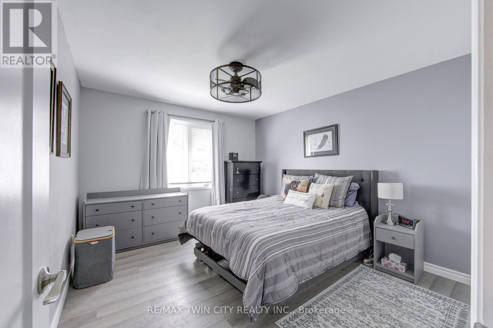 186 Shuh Avenue, Kitchener, Ontario  N2A 1H6 - Photo 26 - X12159681