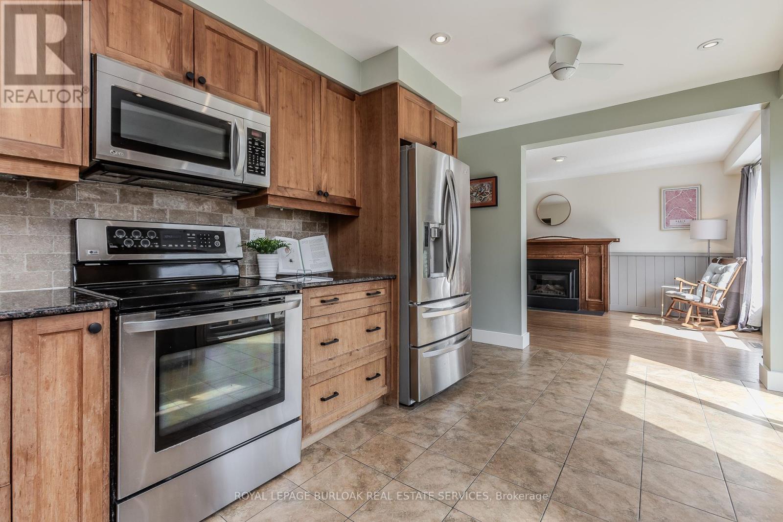 21 Cedar Street, Hamilton, Ontario  L0R 2H0 - Photo 14 - X12159703