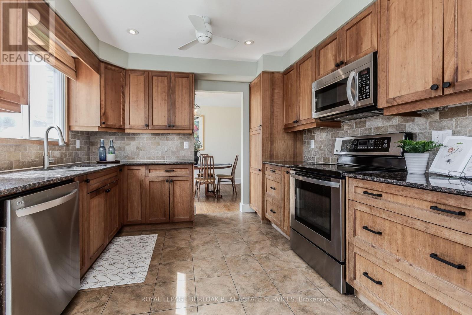 21 Cedar Street, Hamilton, Ontario  L0R 2H0 - Photo 15 - X12159703