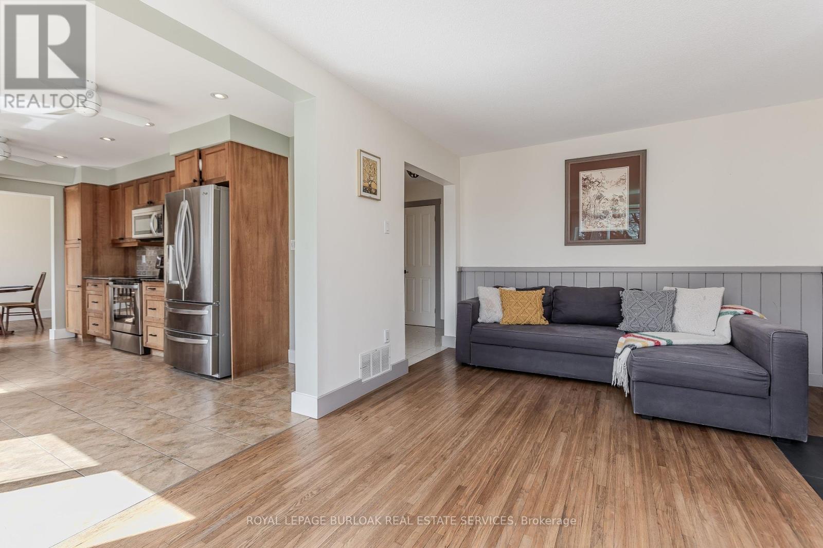 21 Cedar Street, Hamilton, Ontario  L0R 2H0 - Photo 18 - X12159703