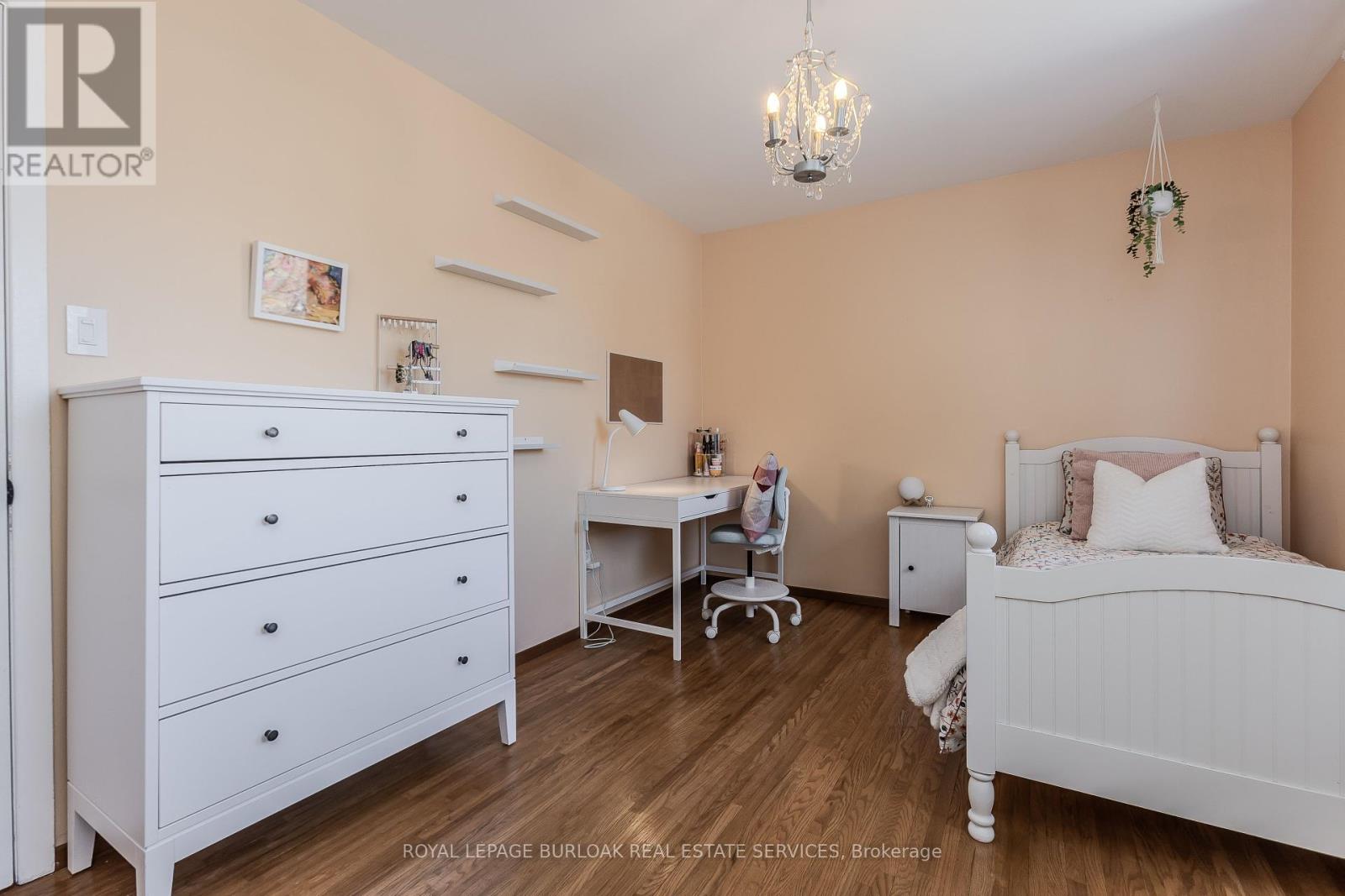 21 Cedar Street, Hamilton, Ontario  L0R 2H0 - Photo 34 - X12159703