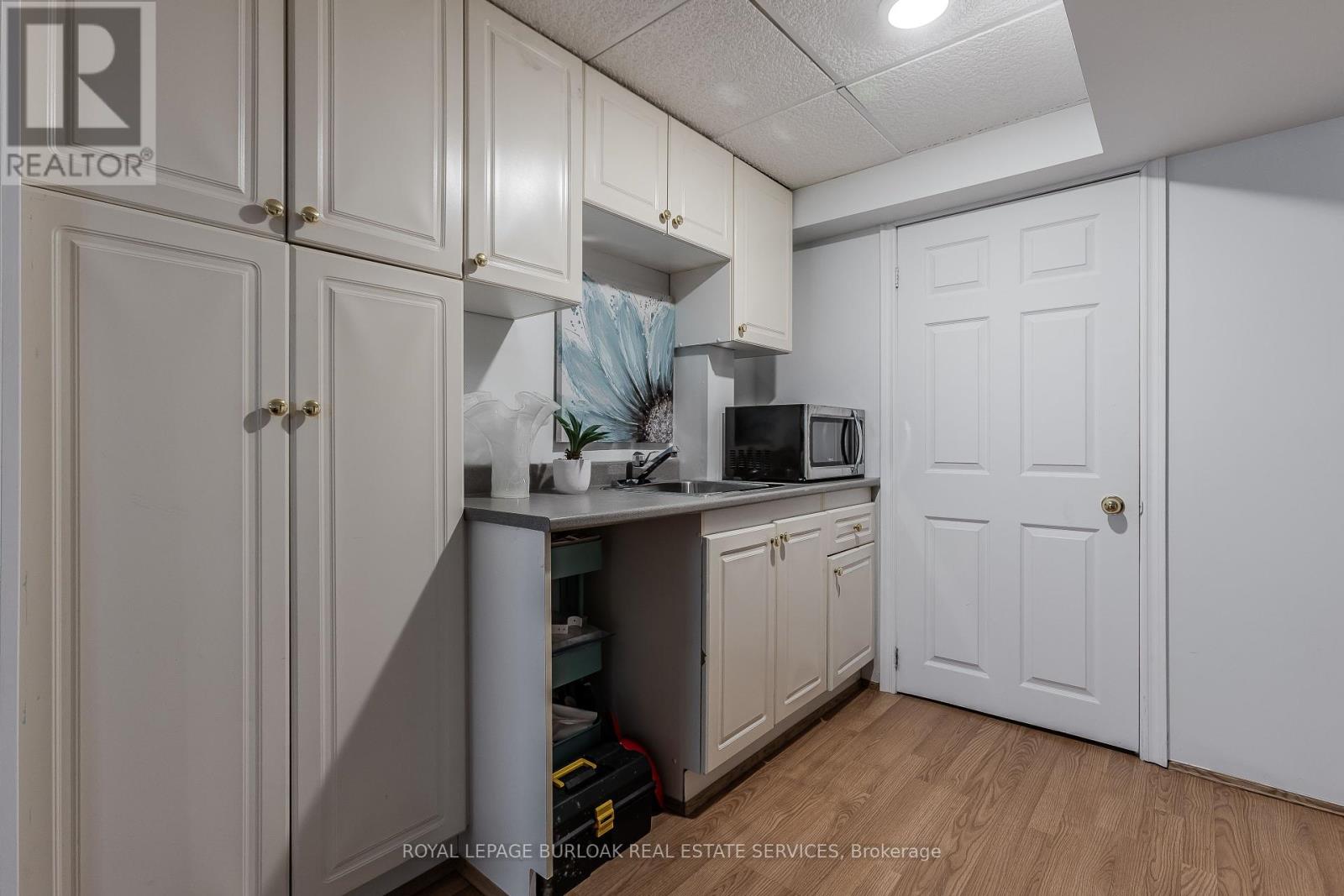 21 Cedar Street, Hamilton, Ontario  L0R 2H0 - Photo 40 - X12159703