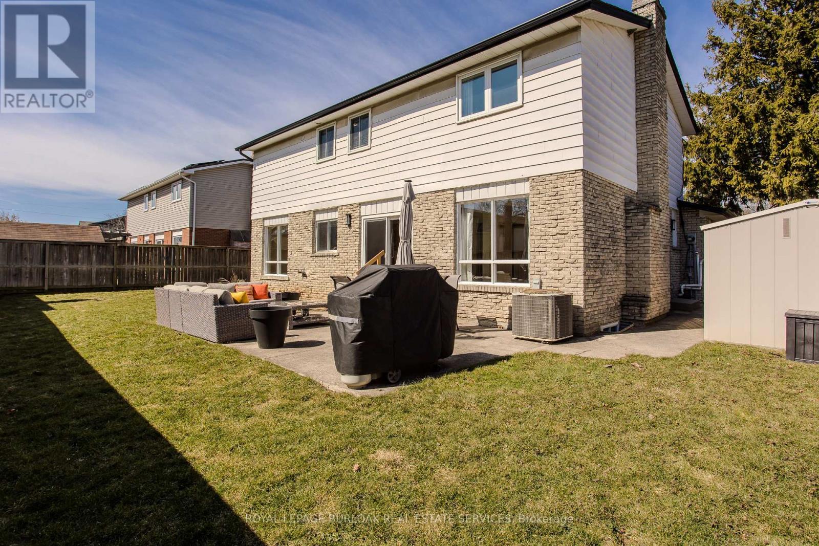 21 Cedar Street, Hamilton, Ontario  L0R 2H0 - Photo 5 - X12159703