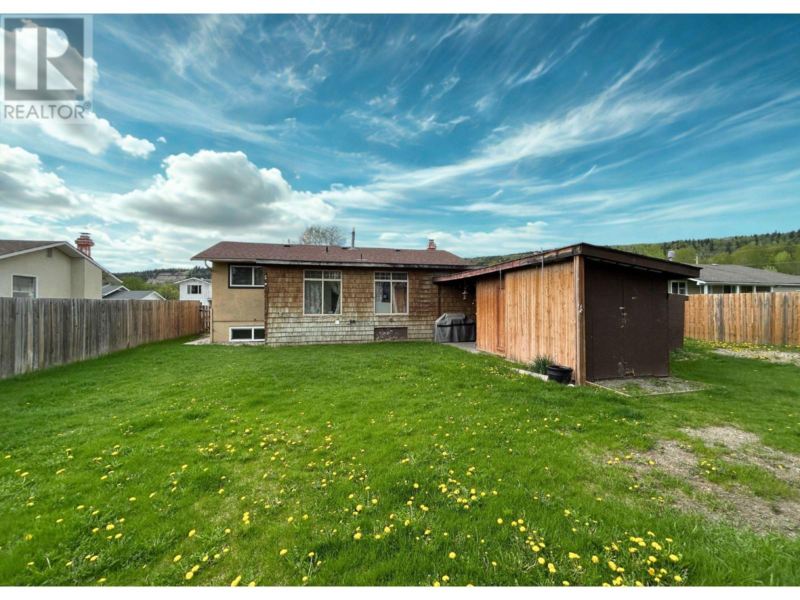 Property at 475 ROBERTSON AVENUE image 3