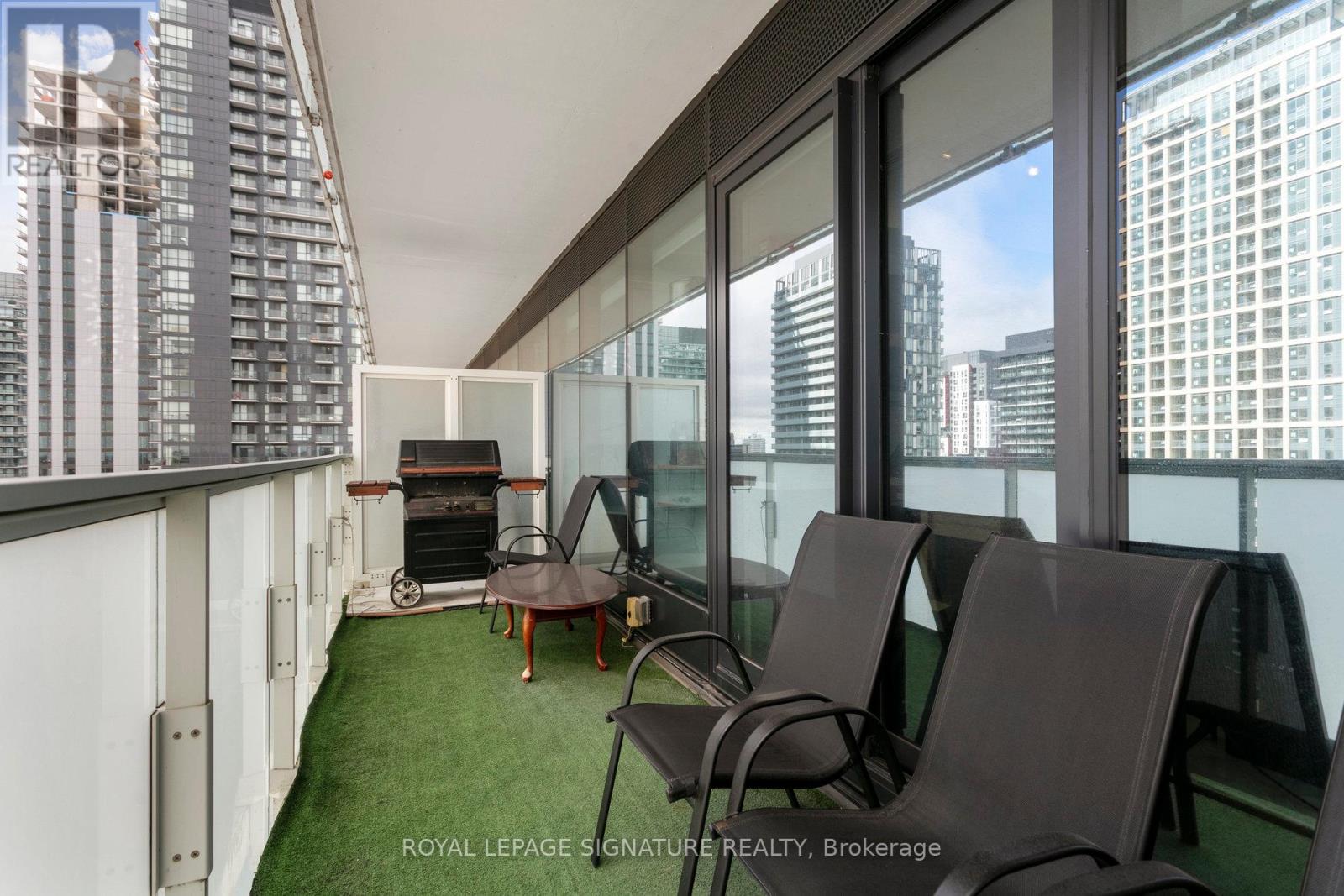 2803 - 11 Charlotte Street, Toronto, Ontario  M5V 0M6 - Photo 12 - C12158720