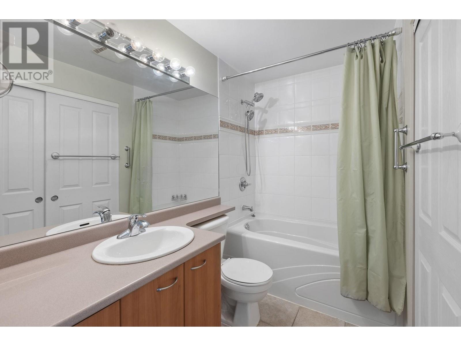 A425 2099 Lougheed Highway, Port Coquitlam, British Columbia  V3B 1A8 - Photo 9 - R3004411