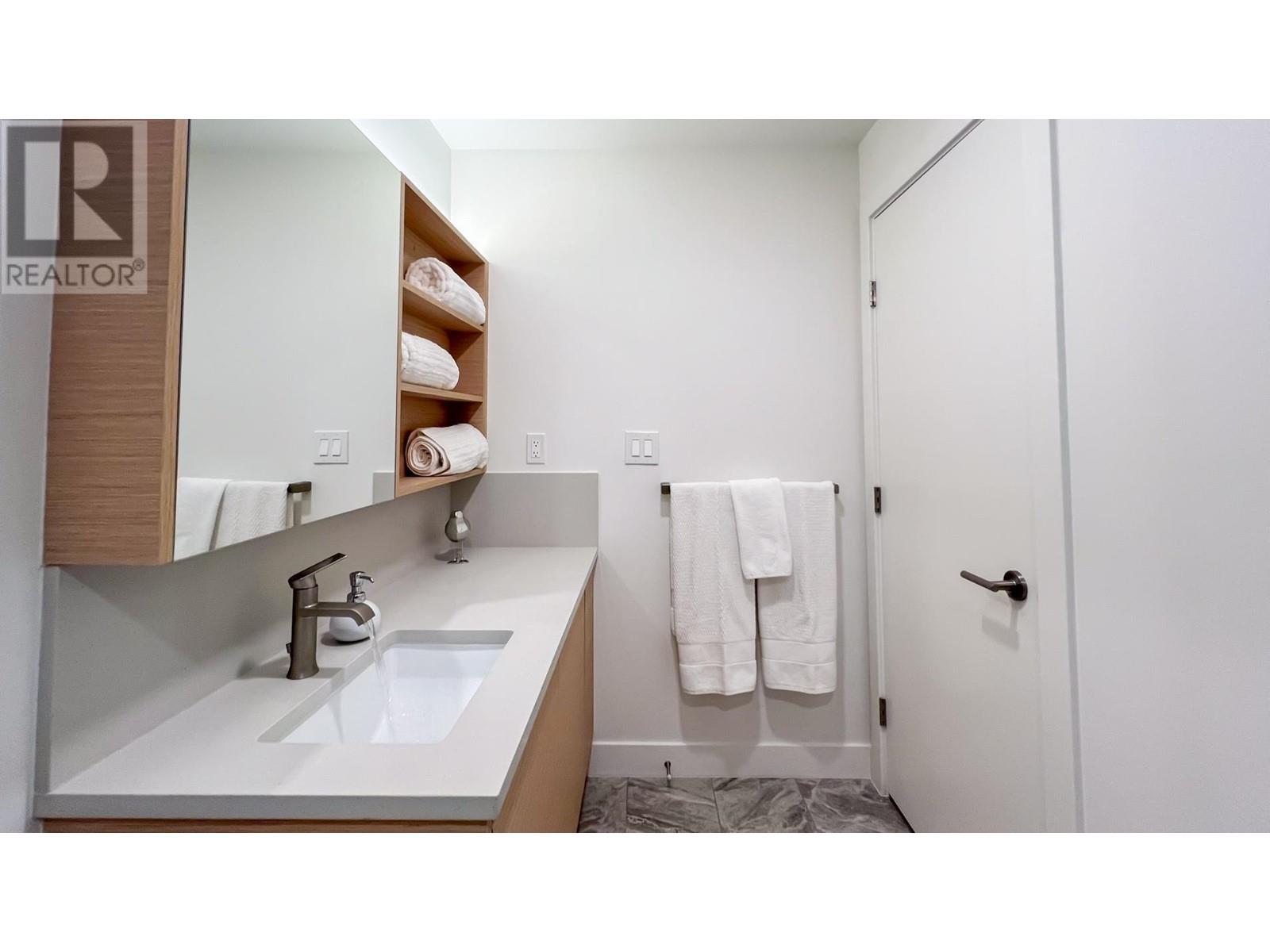 202 4433 Alaska Street, Burnaby, British Columbia  V5C 5T3 - Photo 10 - R3004412