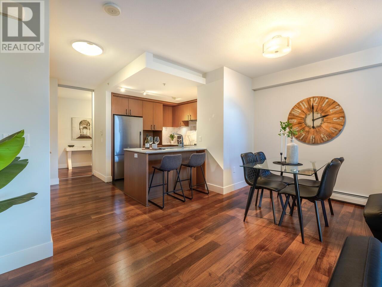 1303 Civic Place Mews, North Vancouver, British Columbia  V7M 0B2 - Photo 10 - R3004434