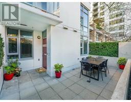 1303 CIVIC PLACE MEWS