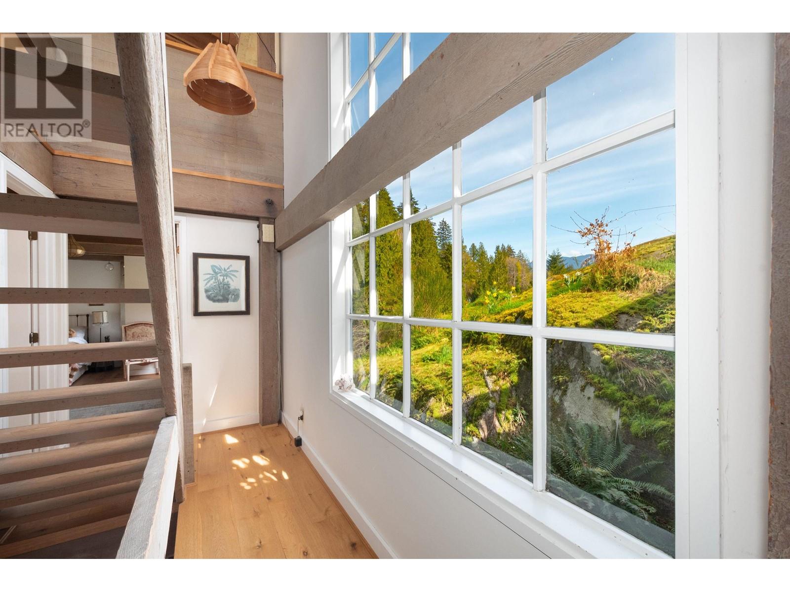 4477 Strathcona Road, North Vancouver, British Columbia  V7G 1G7 - Photo 14 - R3004407