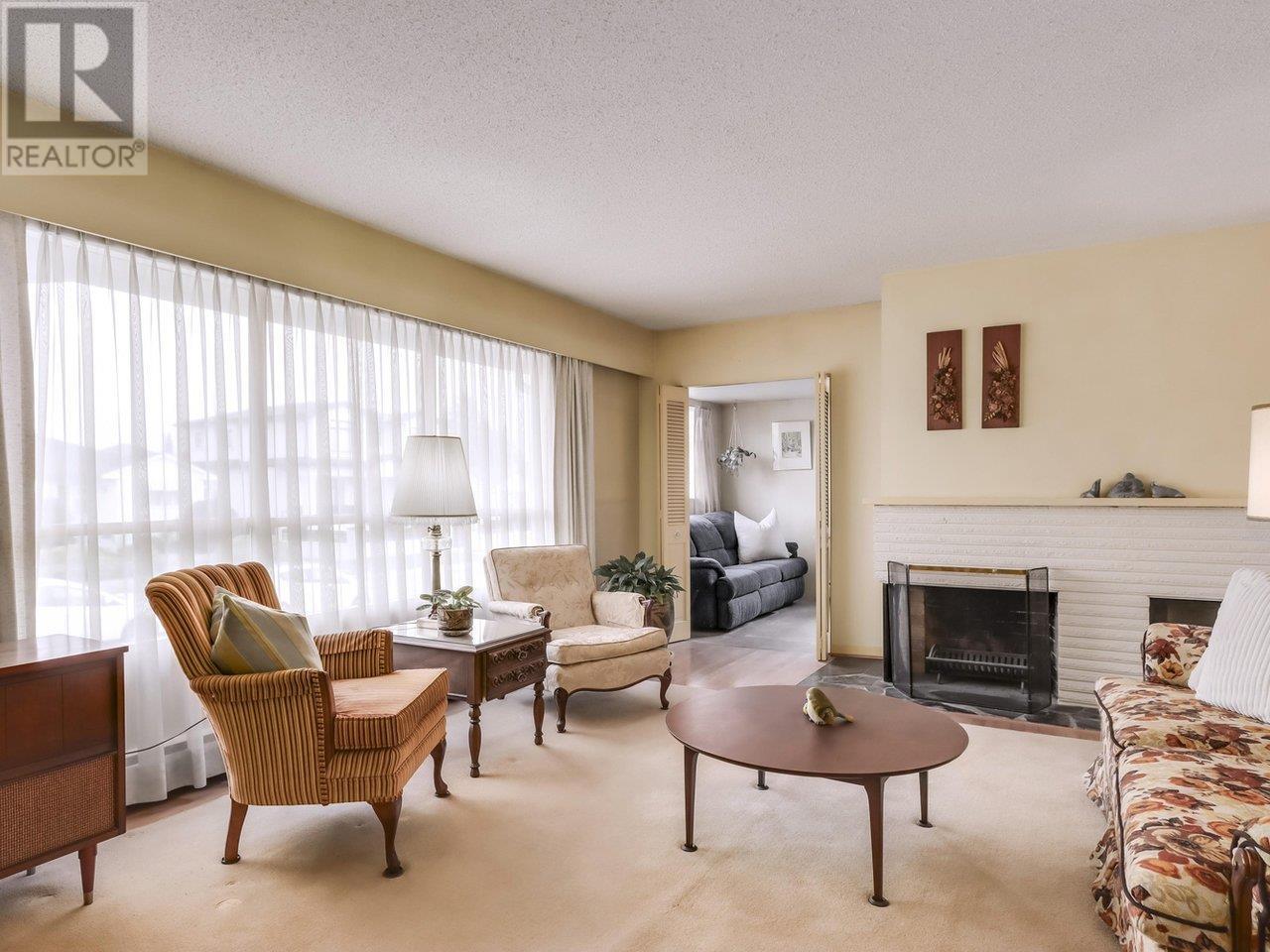 7948 17th Avenue, Burnaby, British Columbia  V3N 1M3 - Photo 4 - R3004437