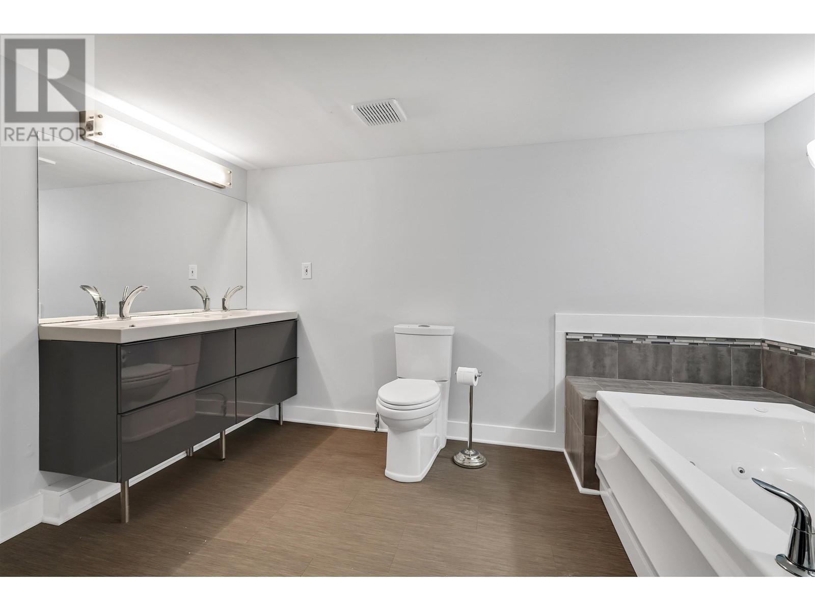 1218 Hamilton Street, New Westminster, British Columbia  V3M 2N2 - Photo 12 - R3004476