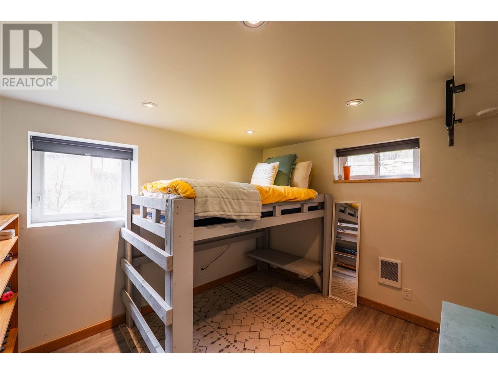 3250 SOUTH SLOCAN VILLAGE Road, South Slocan, BC V0G2G1