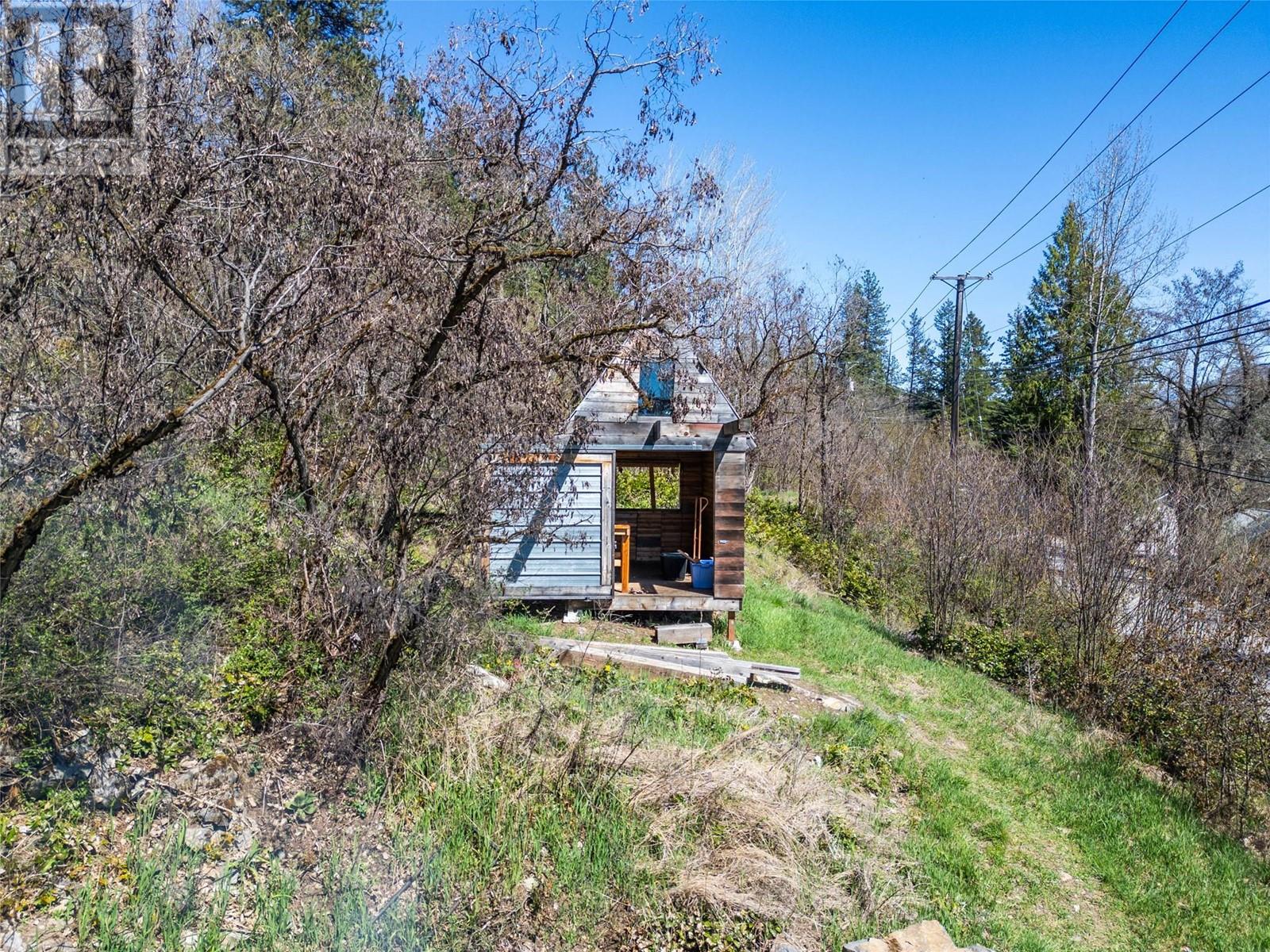 3250 SOUTH SLOCAN VILLAGE Road, South Slocan, BC V0G2G1