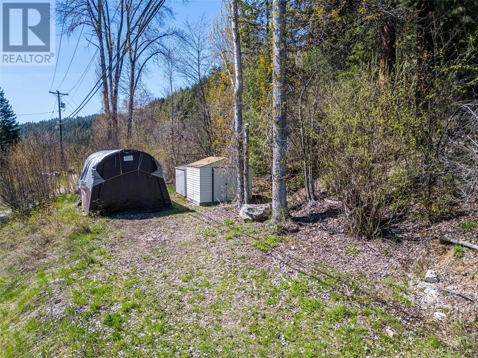 3250 SOUTH SLOCAN VILLAGE Road, South Slocan, BC V0G2G1