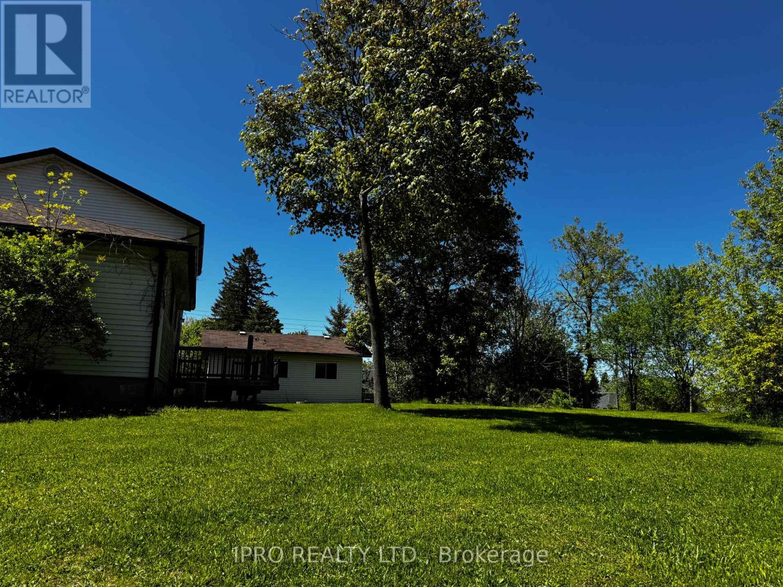53 Charles Street, Caledon, Ontario  L7K 0E2 - Photo 4 - W12106921