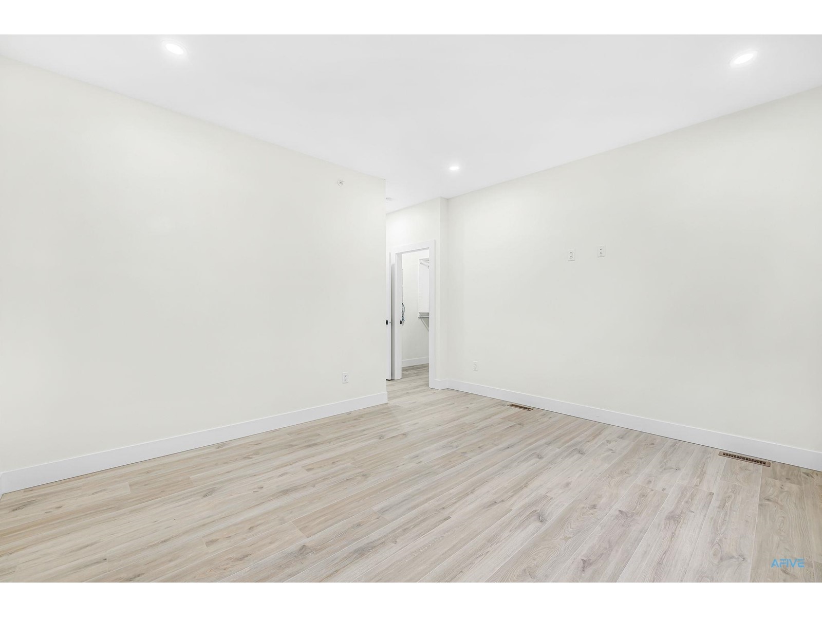 33975 Barker Court, Mission, British Columbia  V2V 6B2 - Photo 23 - R2956739