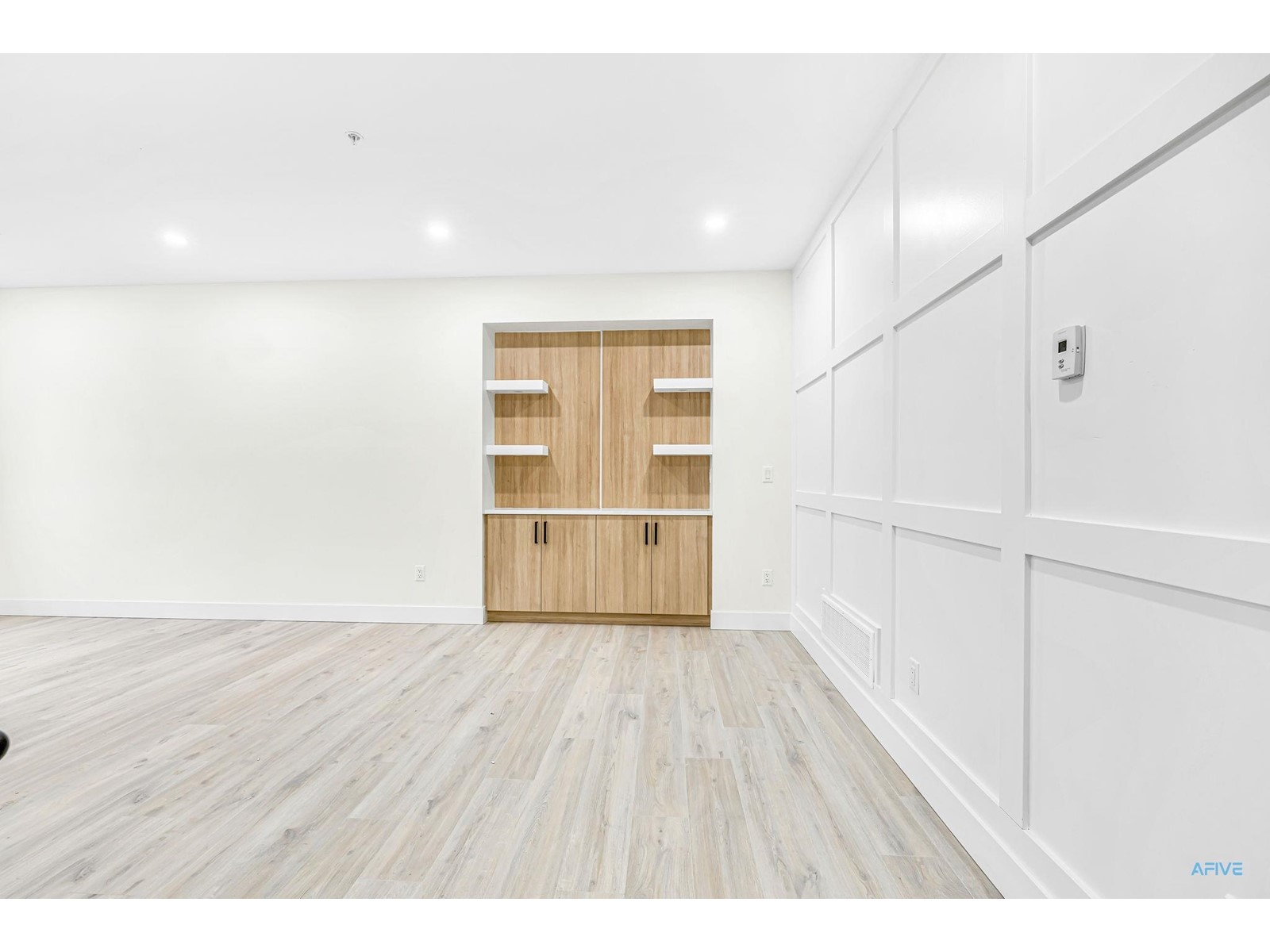 33975 Barker Court, Mission, British Columbia  V2V 6B2 - Photo 9 - R2956739