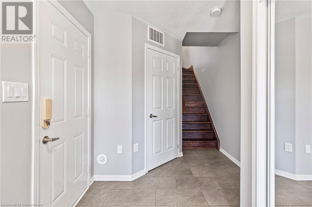 40 Finney Terrace, Milton, Ontario  L9T 7B2 - Photo 5 - 40730287