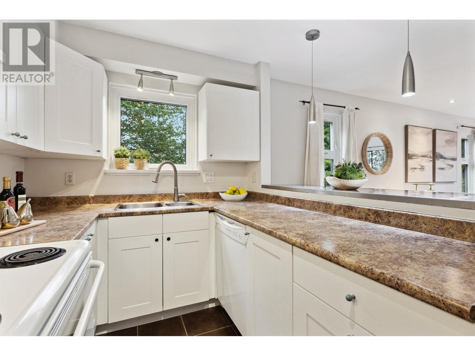301 2001 Balsam Street, Vancouver, British Columbia  V6K 4L6 - Photo 7 - R3004441