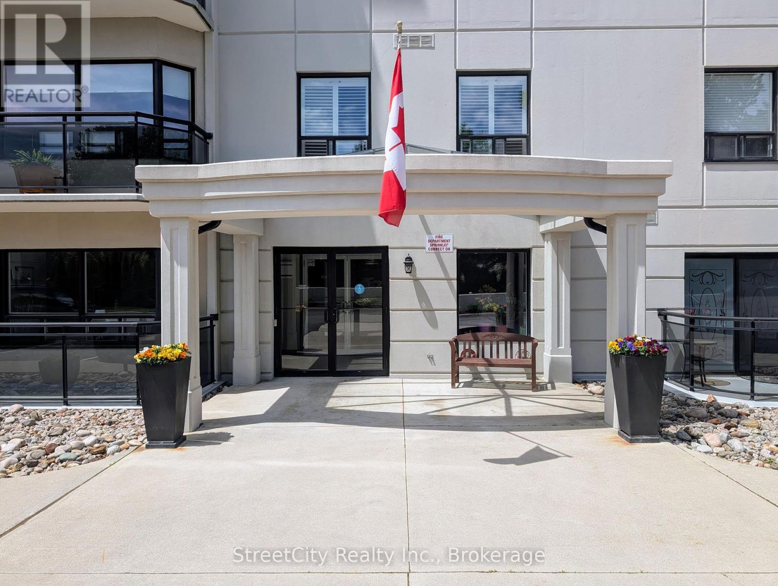 501 - 160 Romeo Street S, Stratford, Ontario N5A 4S9 - Photo 3 - X12049490