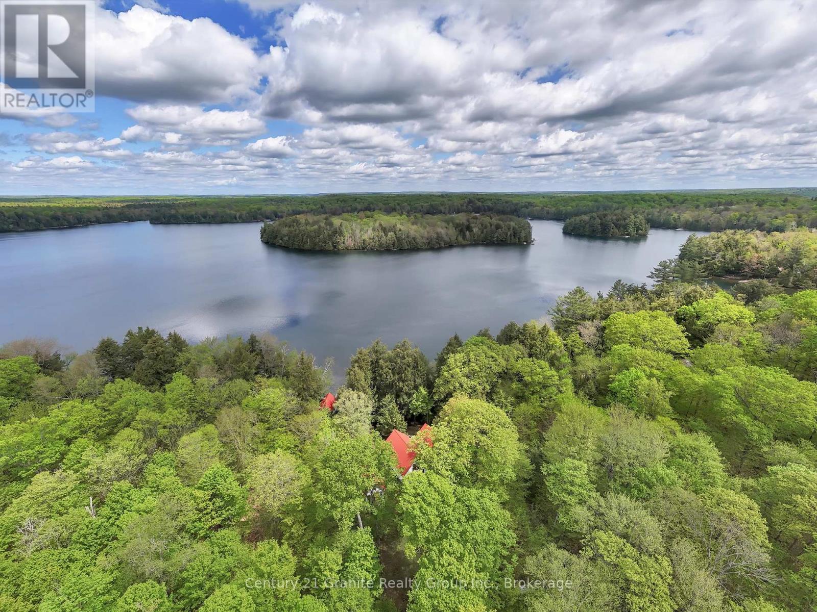 1120 S Clear Lake Road, Bracebridge, Ontario  P1L 1X1 - Photo 36 - X12158244