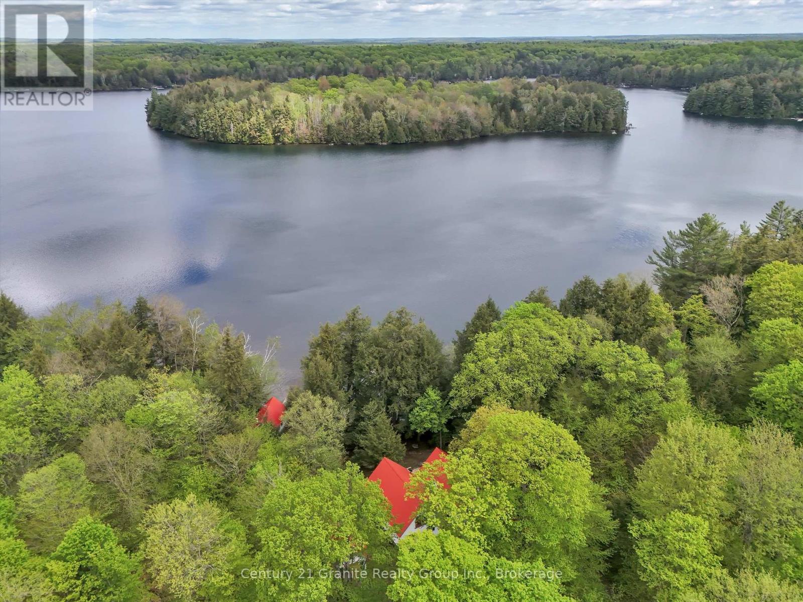 1120 S Clear Lake Road, Bracebridge, Ontario  P1L 1X1 - Photo 29 - X12158244