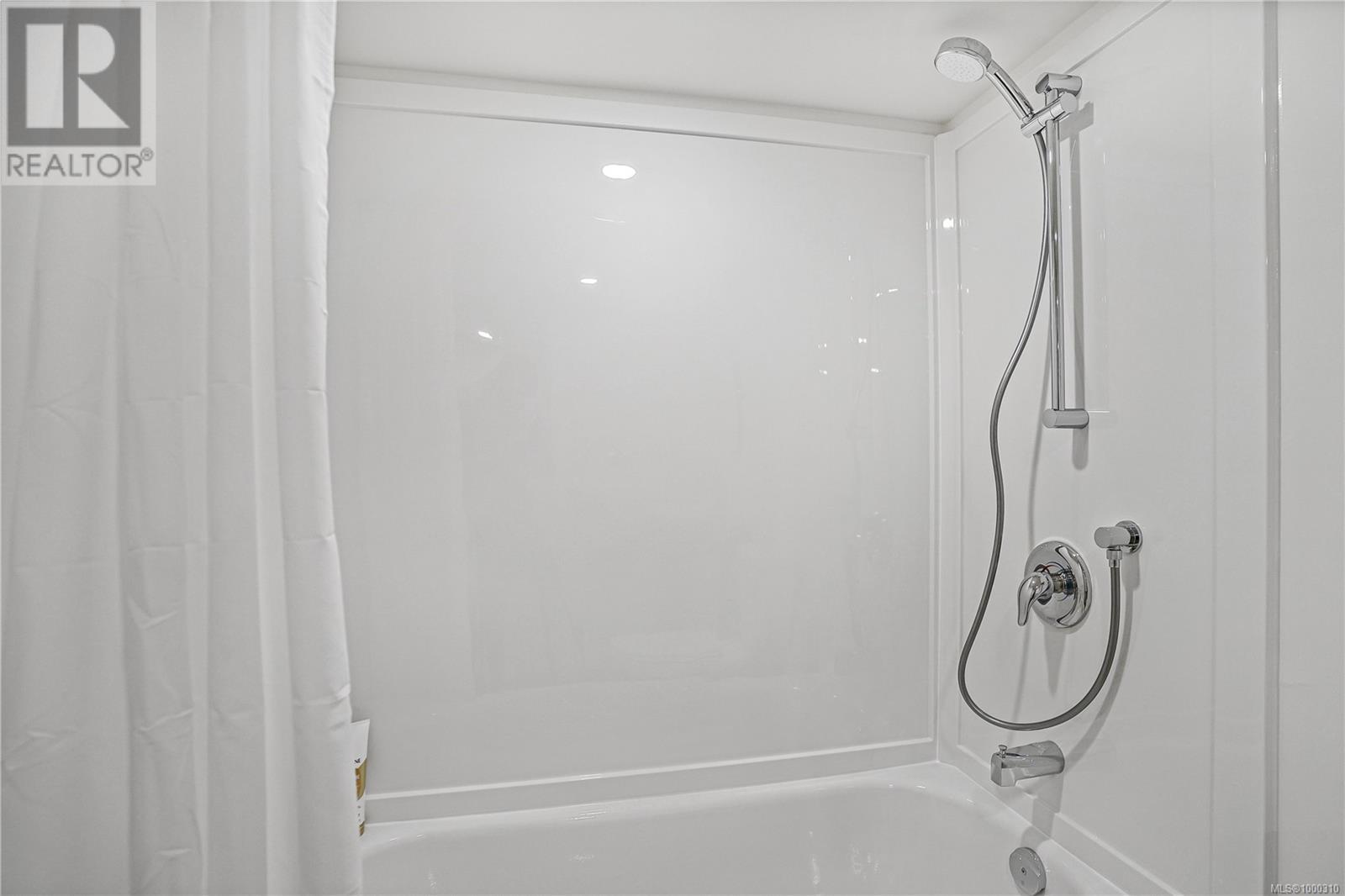 1561 North Dairy Rd, Victoria, British Columbia  V8T 3T9 - Photo 41 - 1000310