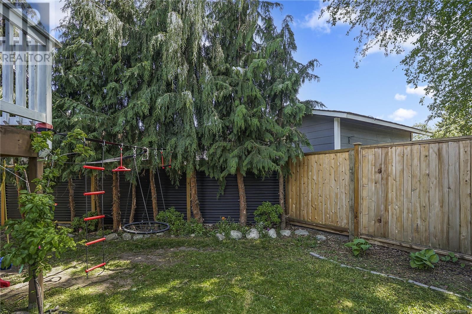 1561 North Dairy Rd, Victoria, British Columbia  V8T 3T9 - Photo 23 - 1000310