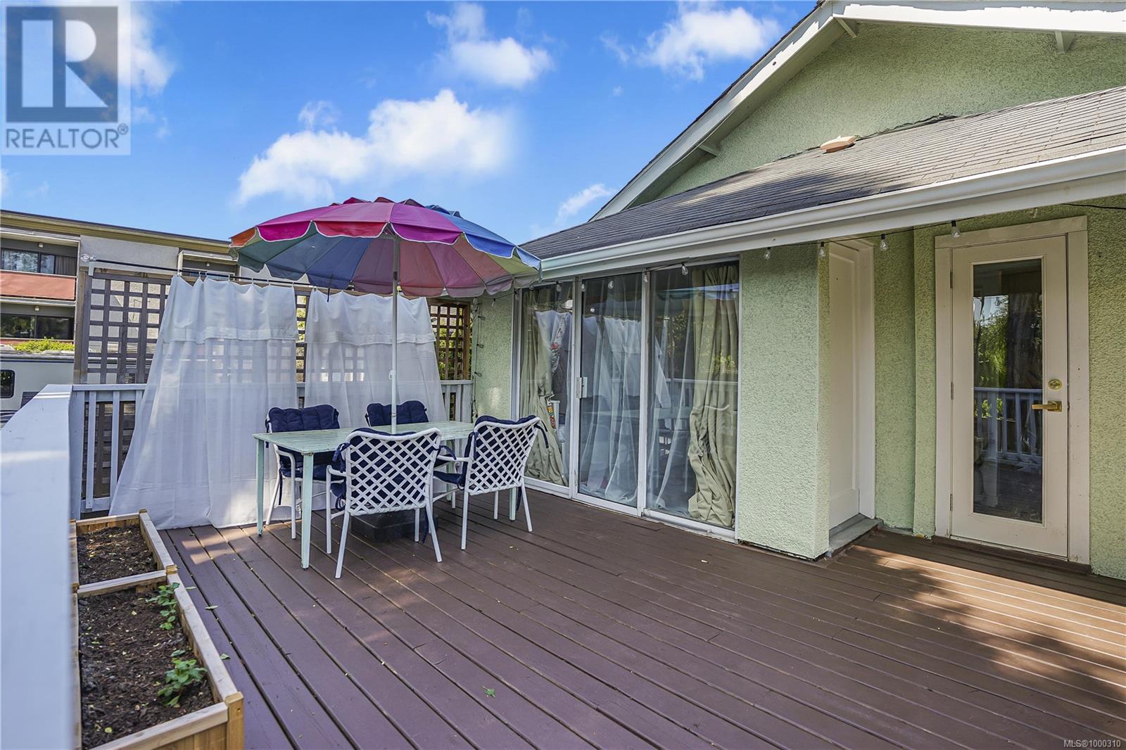 1561 North Dairy Rd, Victoria, British Columbia  V8T 3T9 - Photo 17 - 1000310