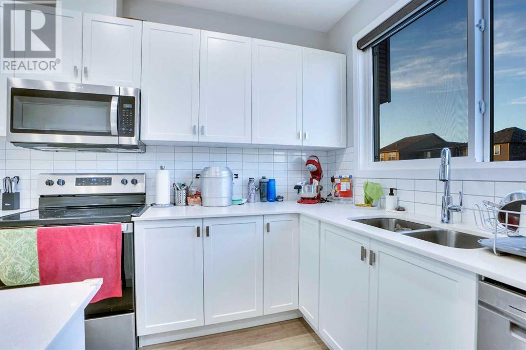 64 Corner Glen Avenue Ne, Calgary, Alberta  T3N 2L7 - Photo 11 - A2206462