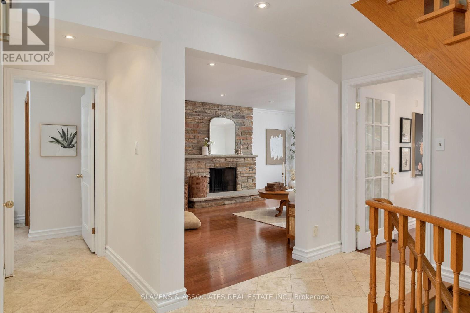 19 Holita Road, Toronto, Ontario  M2M 4C1 - Photo 16 - C12159828