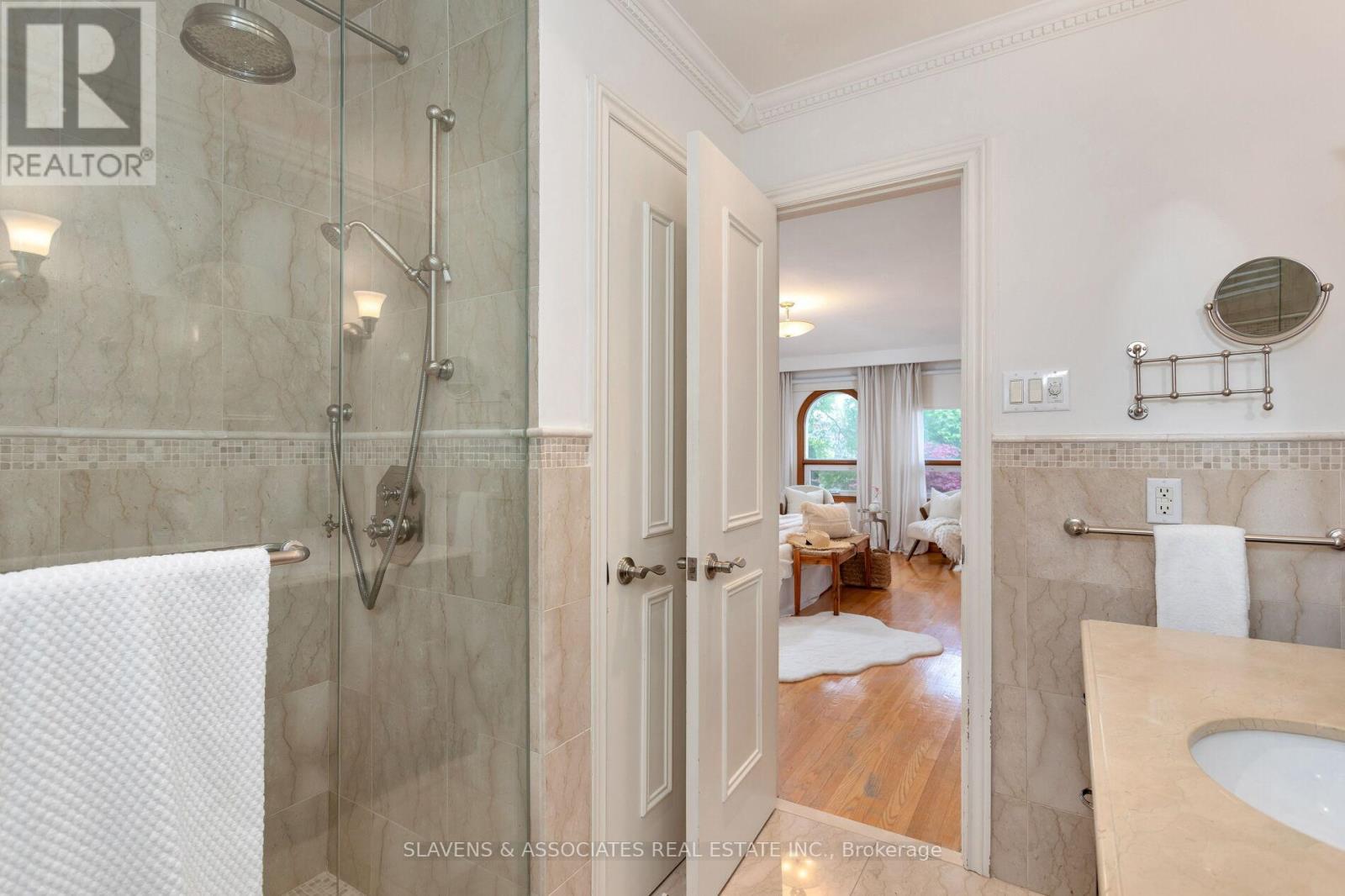 19 Holita Road, Toronto, Ontario  M2M 4C1 - Photo 27 - C12159828