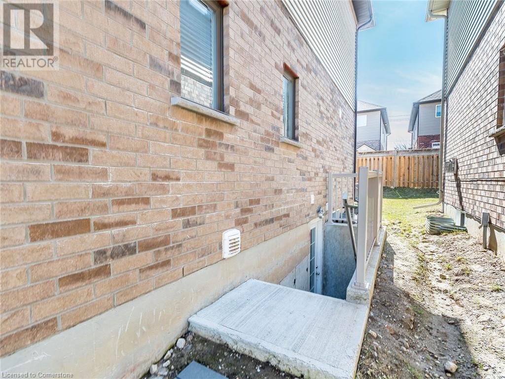 225 Watervale Crescent, Kitchener, Ontario  N2A 0E9 - Photo 44 - 40730458