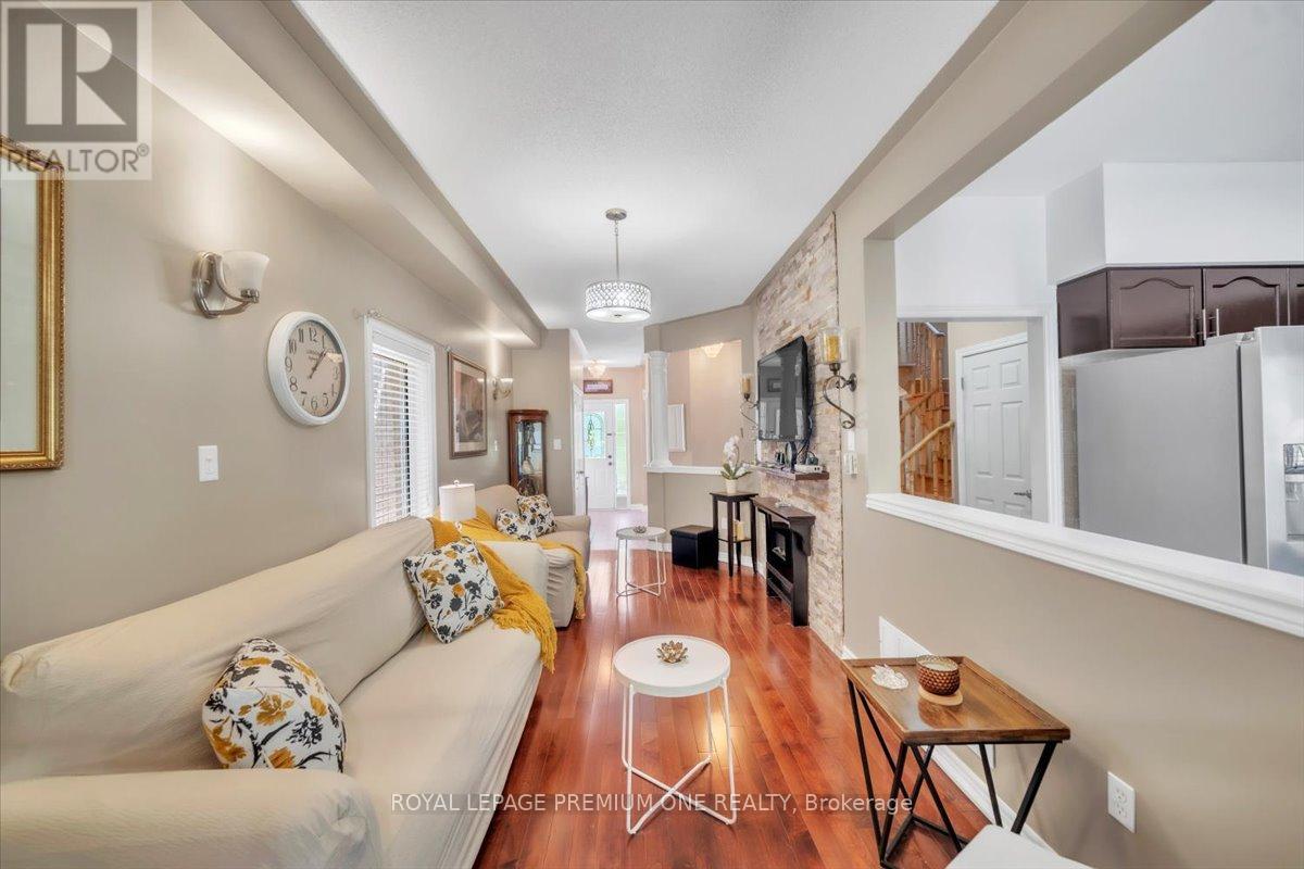 97 Blackthorn Drive, Vaughan, Ontario  L6A 3N2 - Photo 6 - N12159812