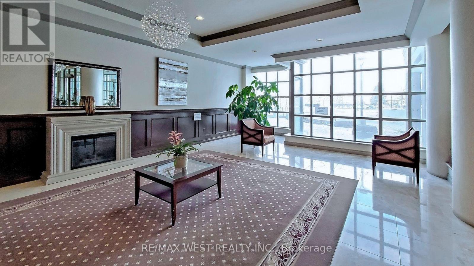 1408 - 7 Townsgate Drive, Vaughan (Crestwood-Springfarm-Yorkhill), Ontario  L4J 7Z9 - Photo 5 - N12159825